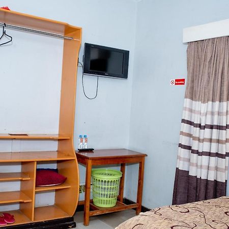Jupiter Guest House - Parklands Найроби Экстерьер фото